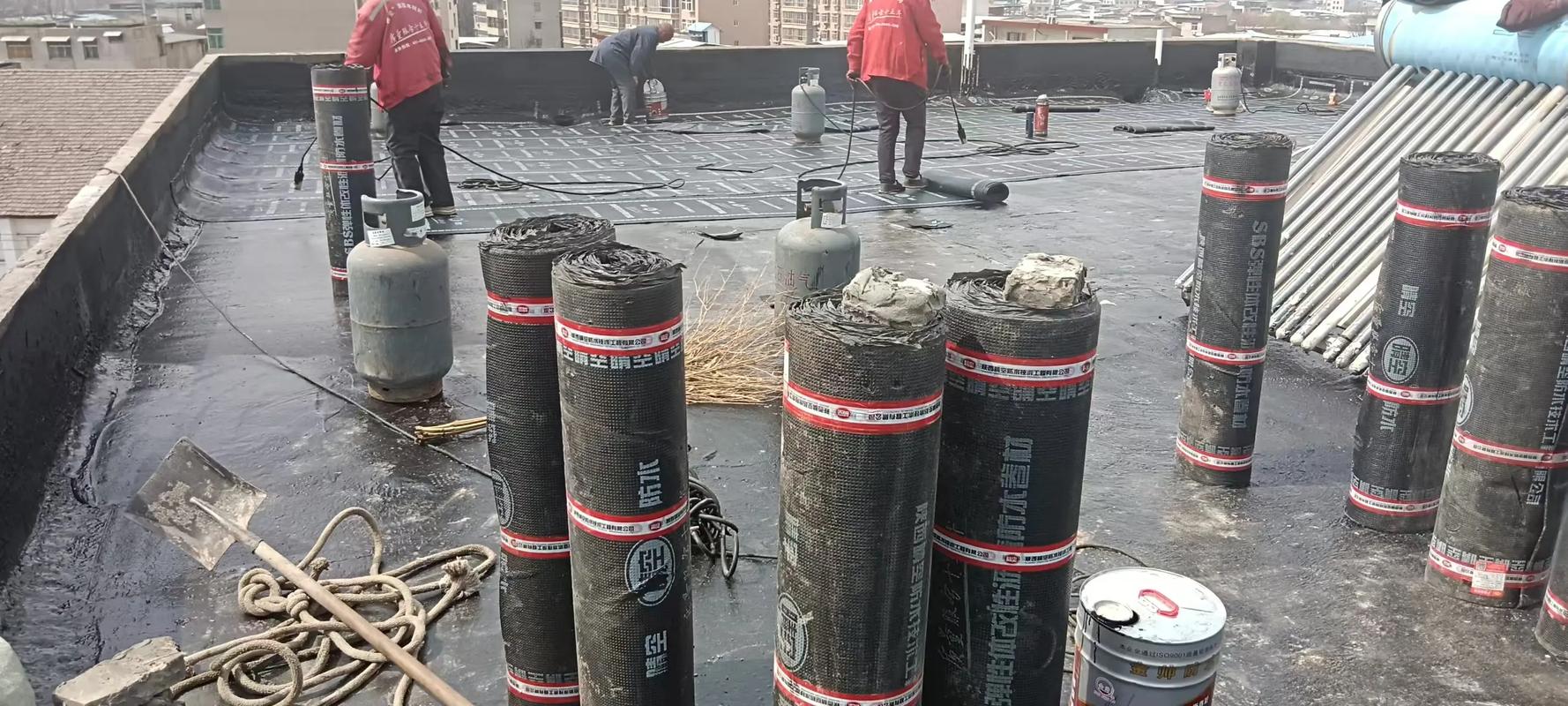 富平縣農(nóng)機飯店專業(yè)防水施工 保障建筑安全，提升服務品質(zhì)
